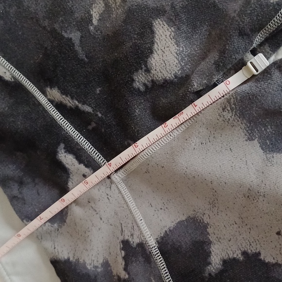 🔥🔥🔥Lululemon Wunder Under floral platoon Silver spoon cropped leggings 8 grey - Picture 5 of 13